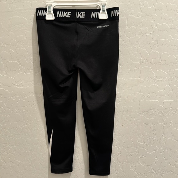 Nike Dri-Fit Girl Leggings - Picture 2 of 3
